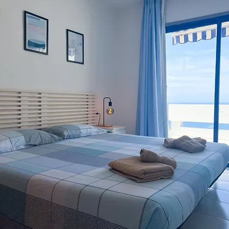The Mayfair Village Apto 305
